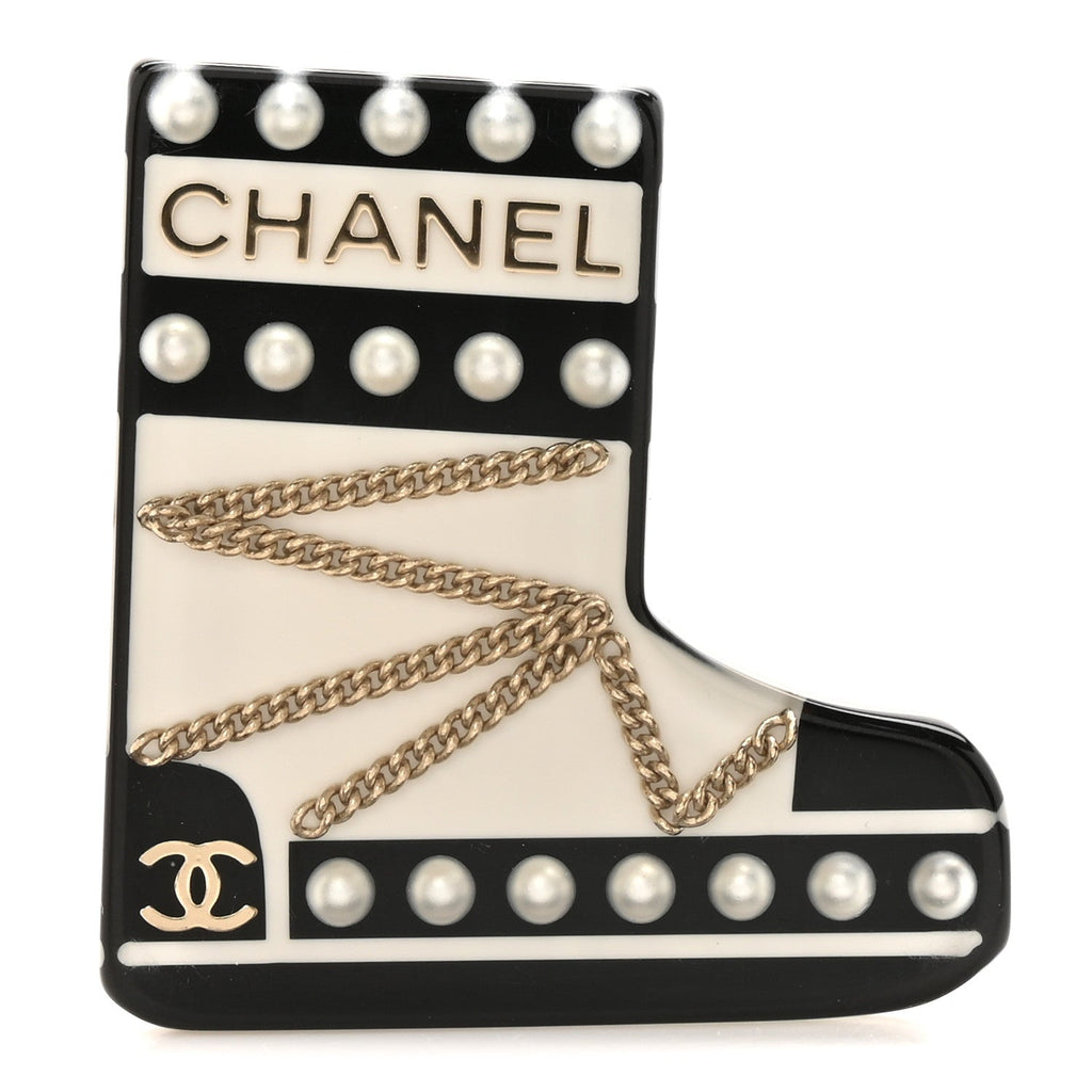 Pearl Resin CC Boot Brooch Black White Gold