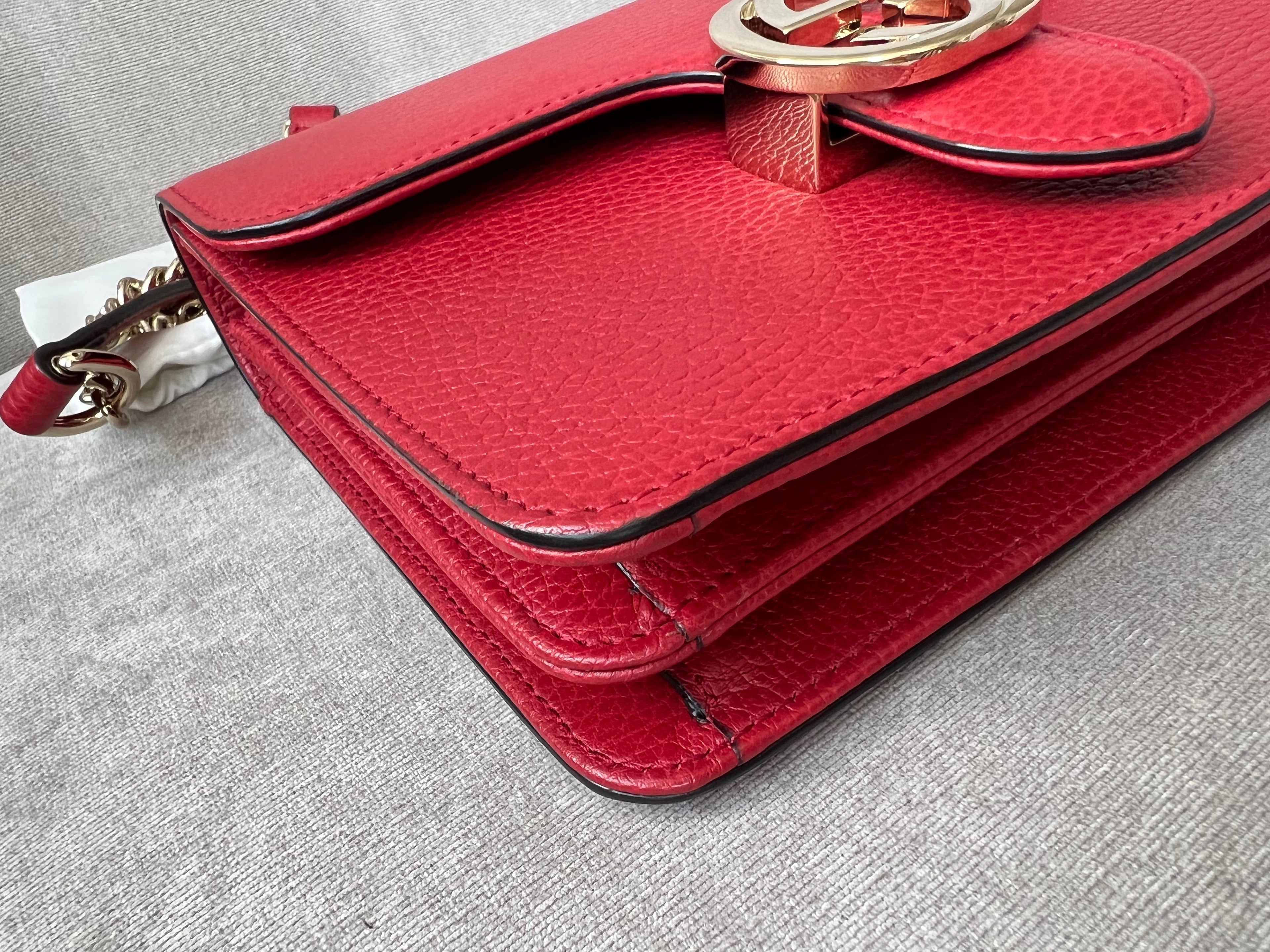 Gucci Interlocking GG Red Small Shoulder Bag