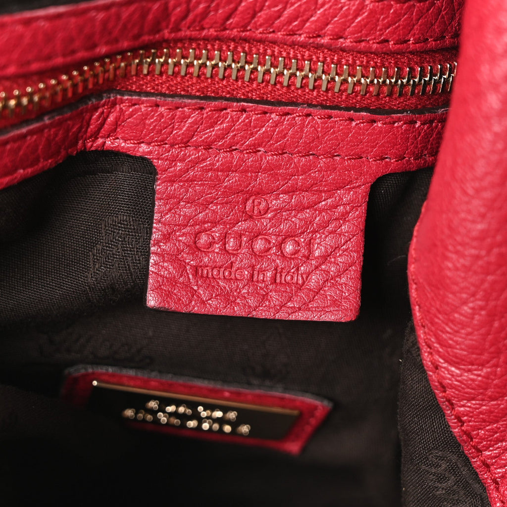 Gucci Pebbled Calfskin Medium G Wave Shoulder Bag Red