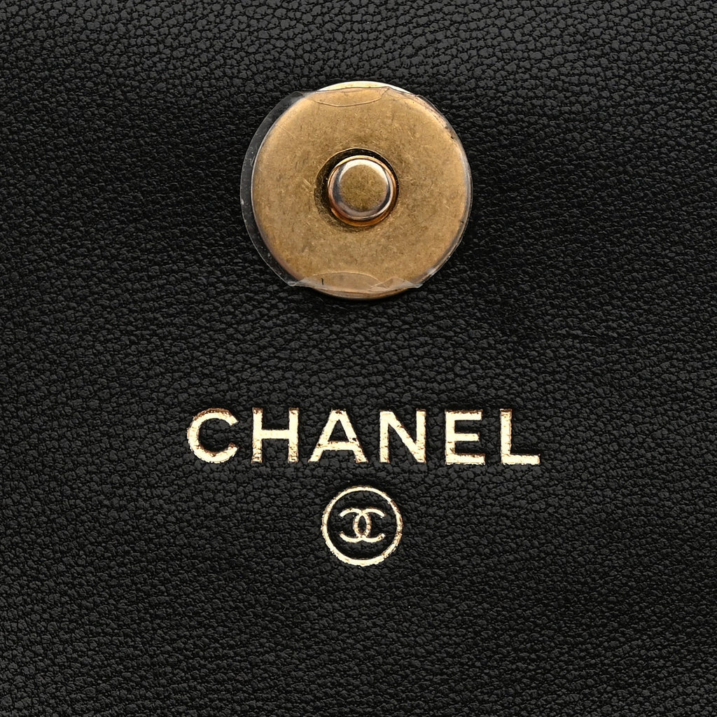 Chanel Lambskin Quilted Pearl Crush Clutch With Chain Black
