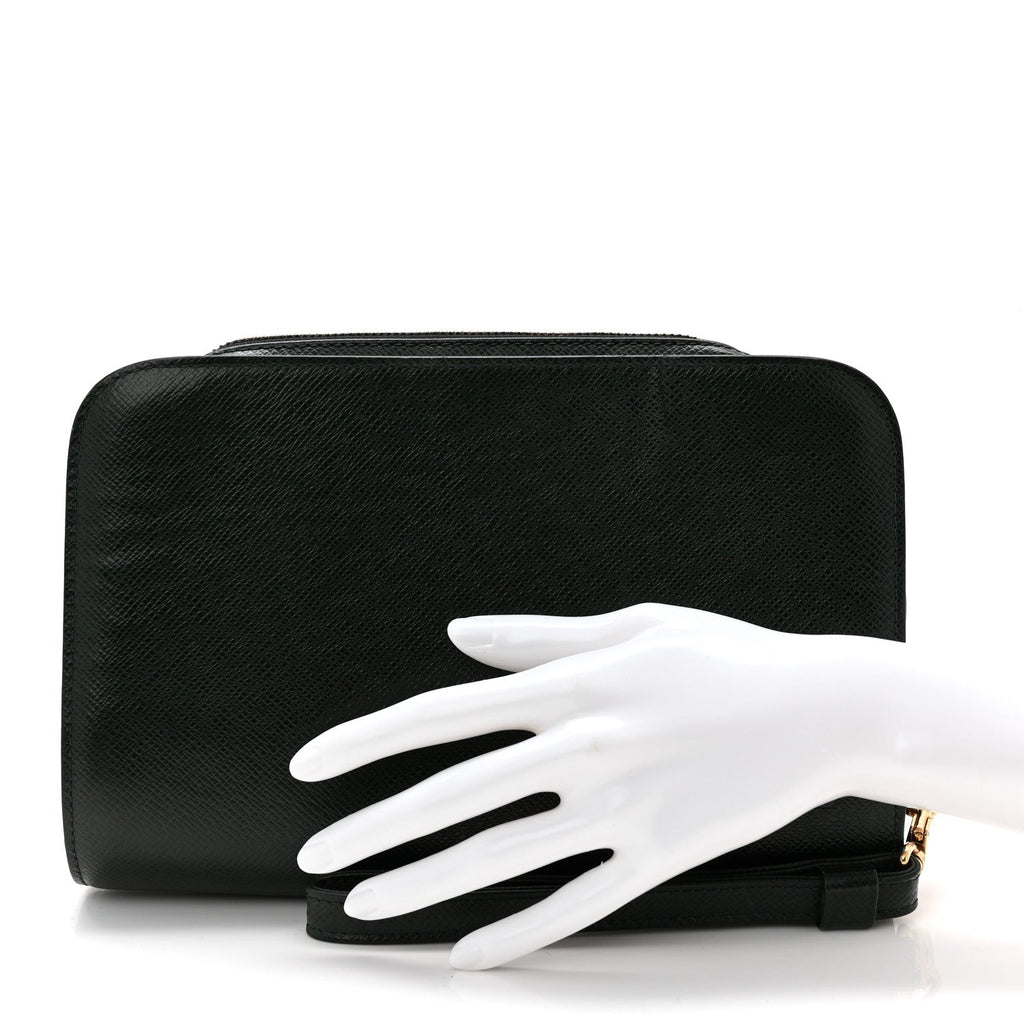 Louis Vuitton Taiga Baikal Pochette Epicea