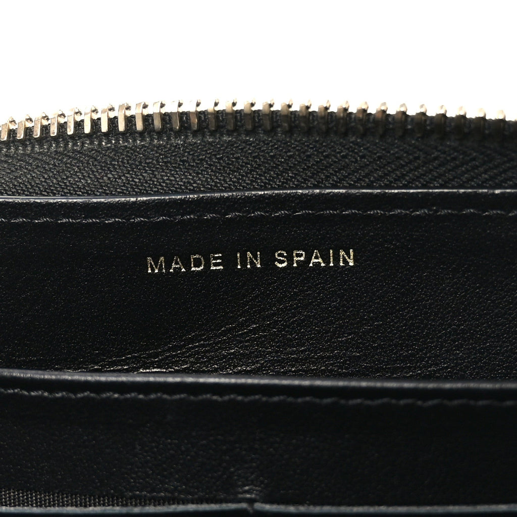 Caviar Quilted Filigree Zip Around Wallet Beige Black