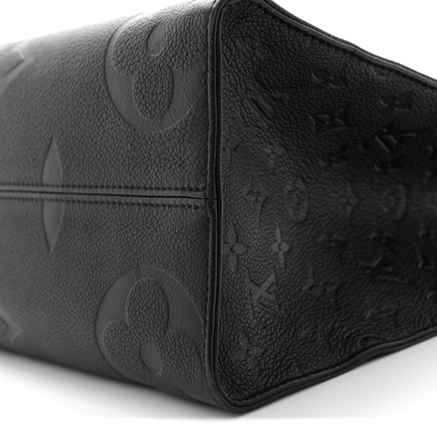 Louis Vuitton Empreinte Monogram Giant Onthego MM Black