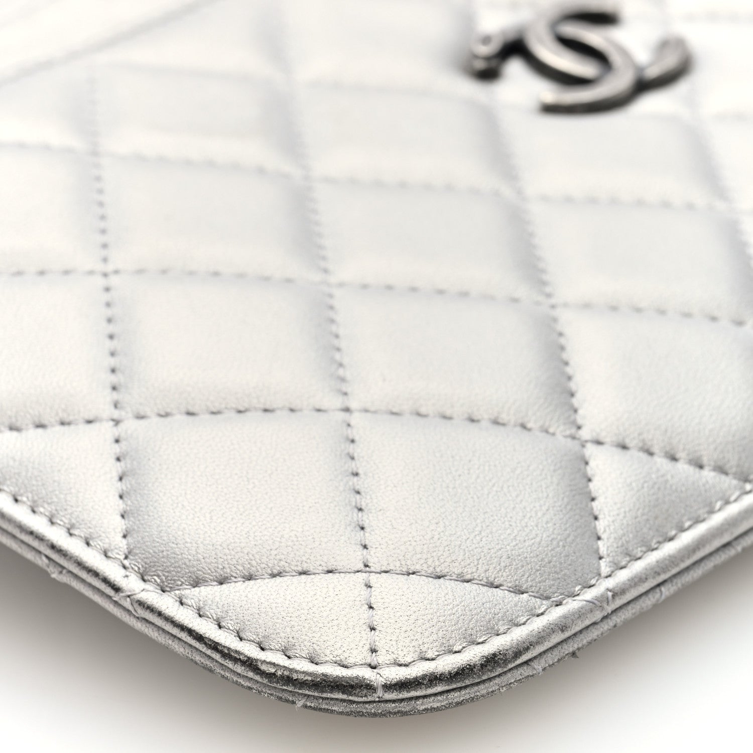 Chanel Metallic Lambskin Quilted Clutch With Chain Silver