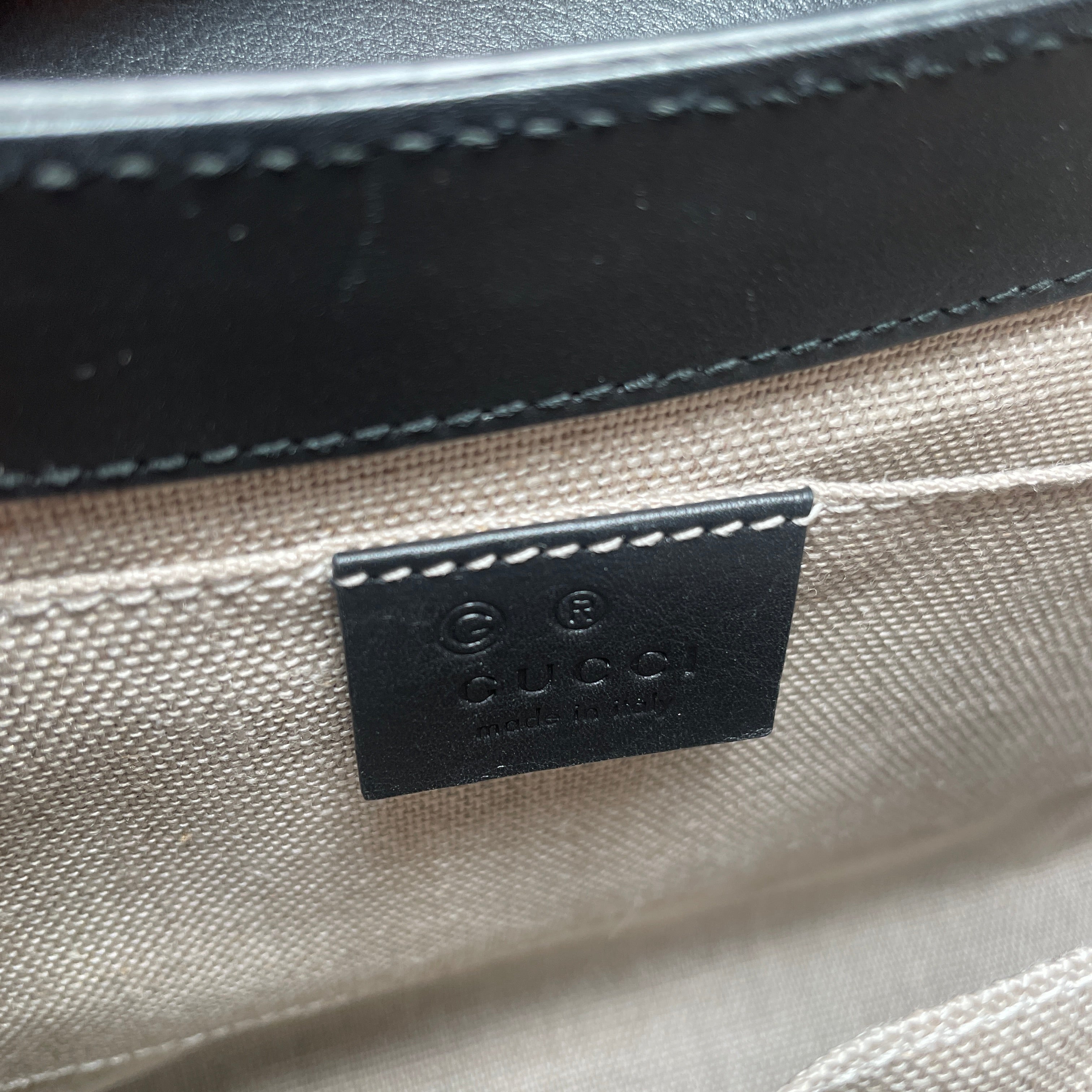 GUCCI Emily Guccissima Chain Shoulder Bag - Black
