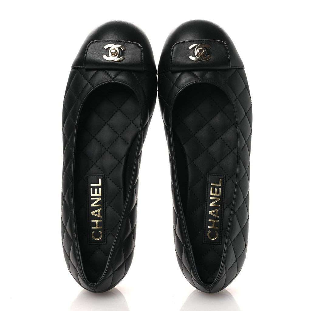 Calfskin Lambskin Quilted CC Cap Toe Ballerina Flats 37 Black