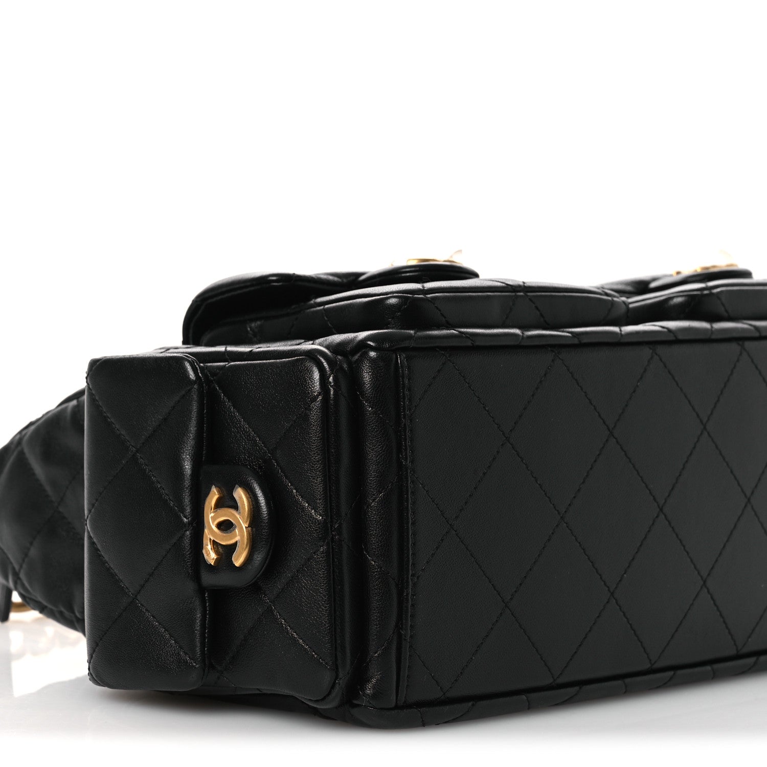 Chanel Shiny Lambskin Quilted Trendy Pockets Hobo Black