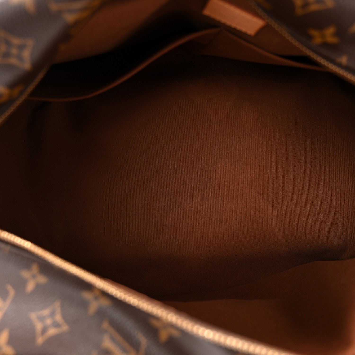 Louis Vuitton Monogram Eole 50