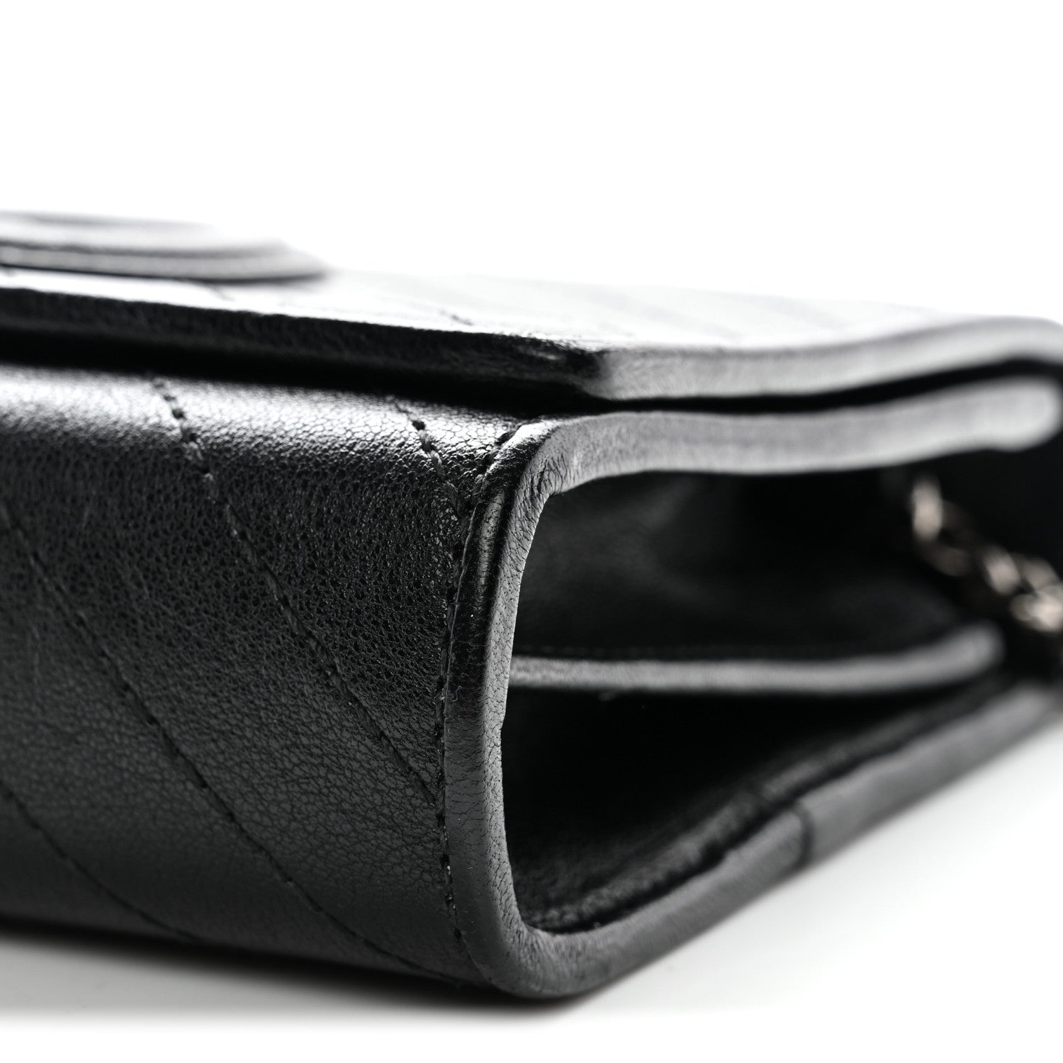 Gucci Sakai Be Green Calfskin Diagonal Stitched Blondie Wallet on Chain Black
