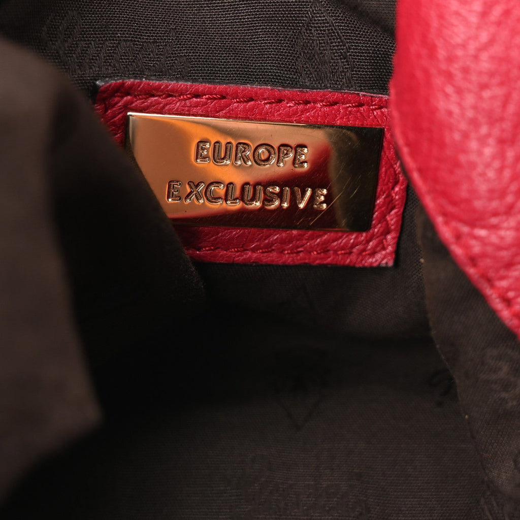 Gucci Pebbled Calfskin Medium G Wave Shoulder Bag Red
