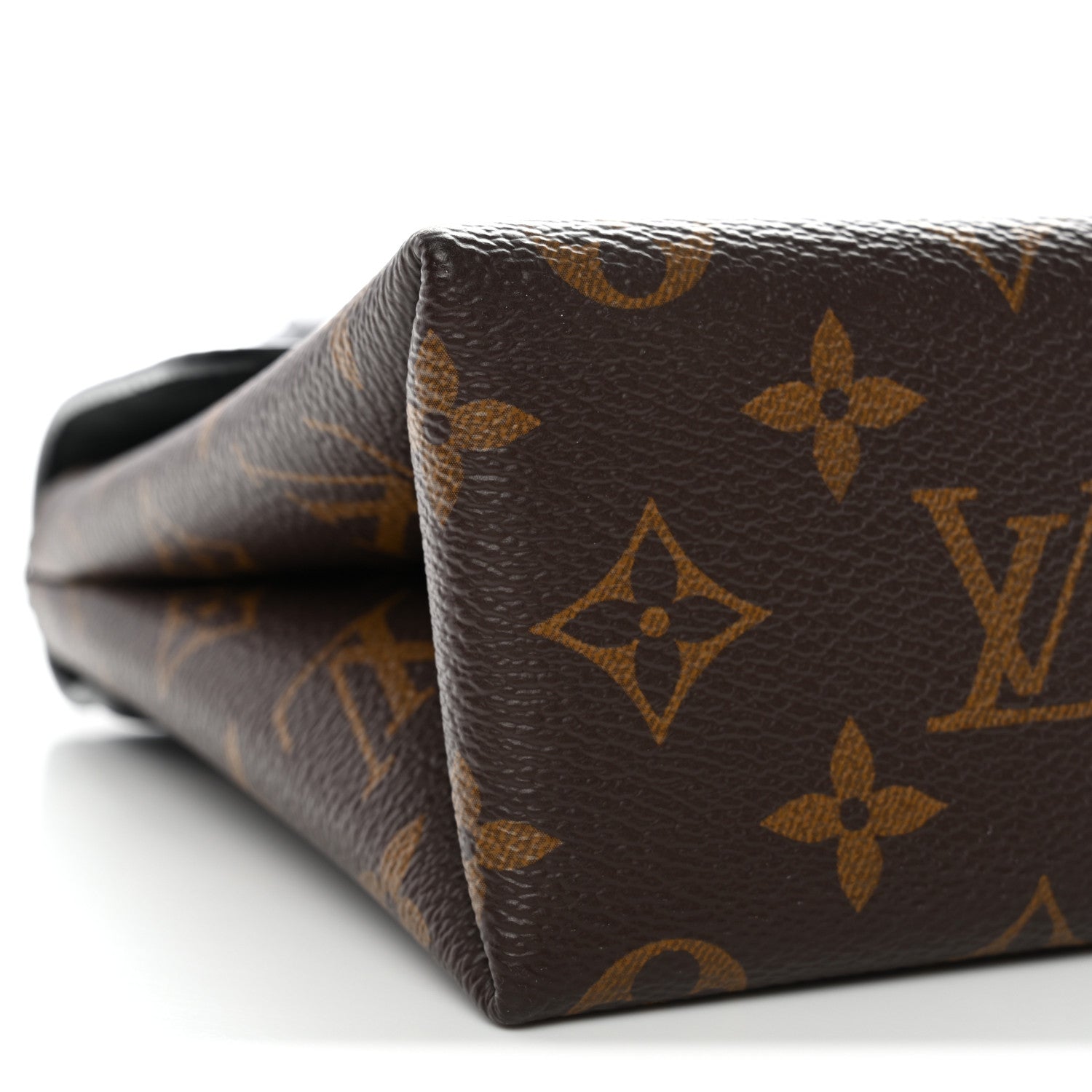Louis Vuitton Monogram Locky BB Black