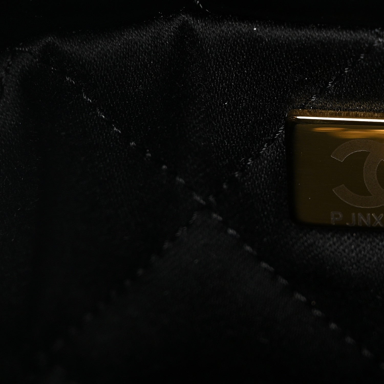 Chanel Shiny Calfskin Quilted Pearl CC Chain Mini Chanel 22 Black