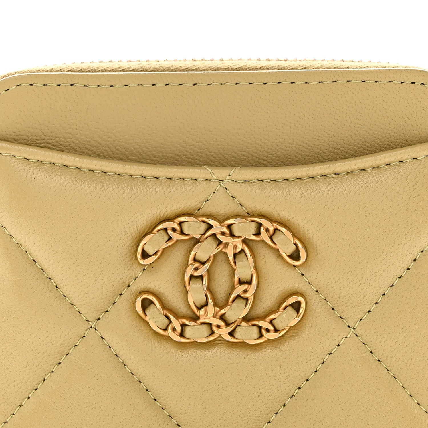Lambskin Quilted Chanel 19 Zip Card Holder Wallet Light Green