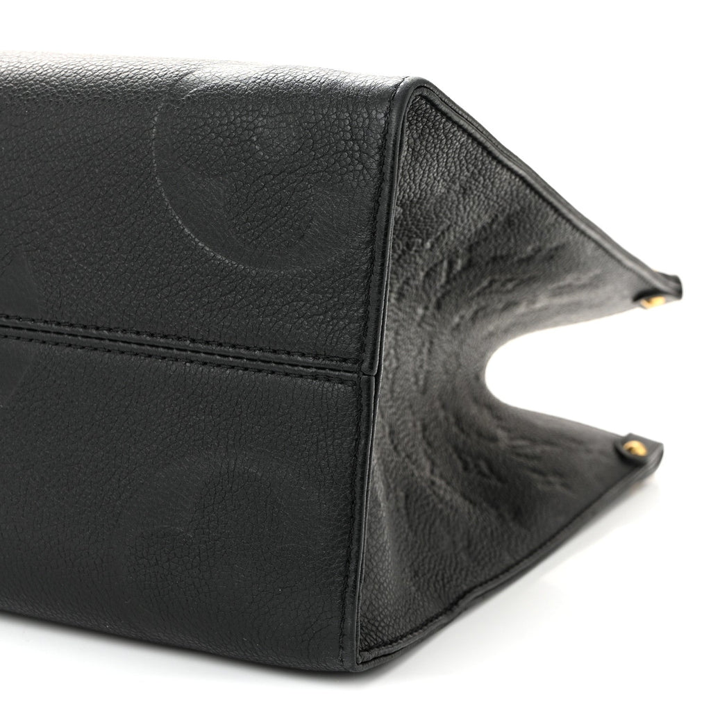 Louis Vuitton Empreinte Monogram Giant Onthego MM Black