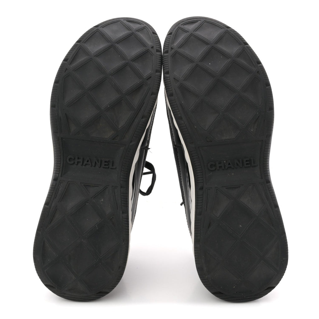 Chanel Velvet Calfskin Mixed Fibers CC Sneakers 40 Black