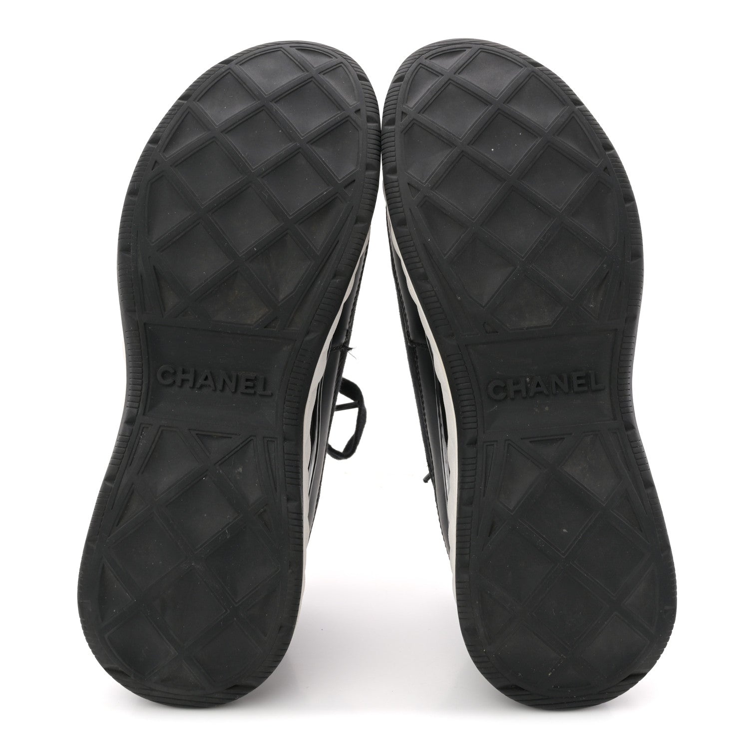 Chanel Velvet Calfskin Mixed Fibers CC Sneakers 40 Black