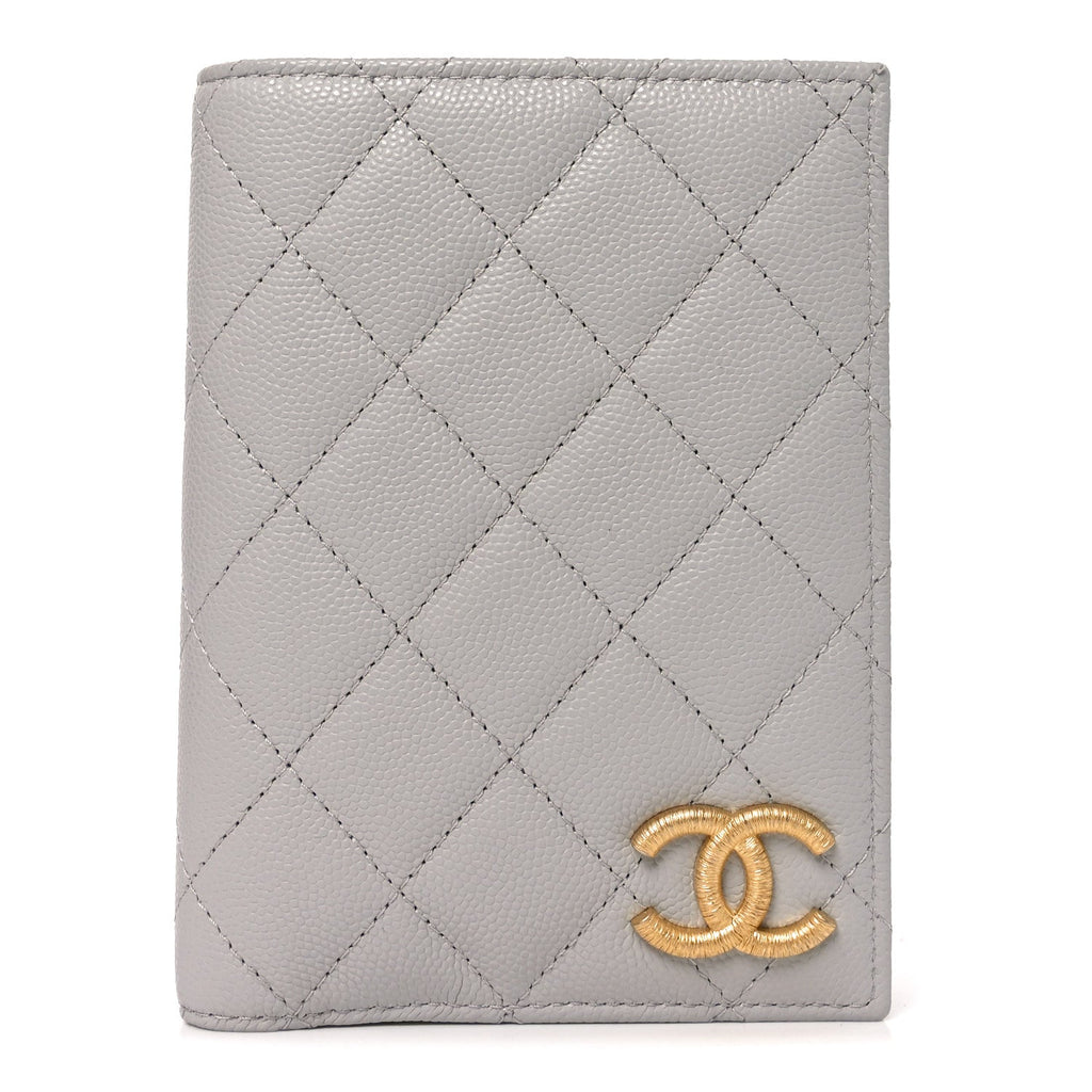 Caviar Quilted CC Passport Holder Grey