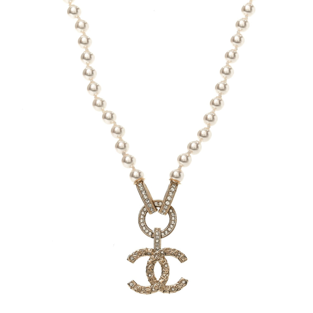 Pearl Crystal CC Short Necklace