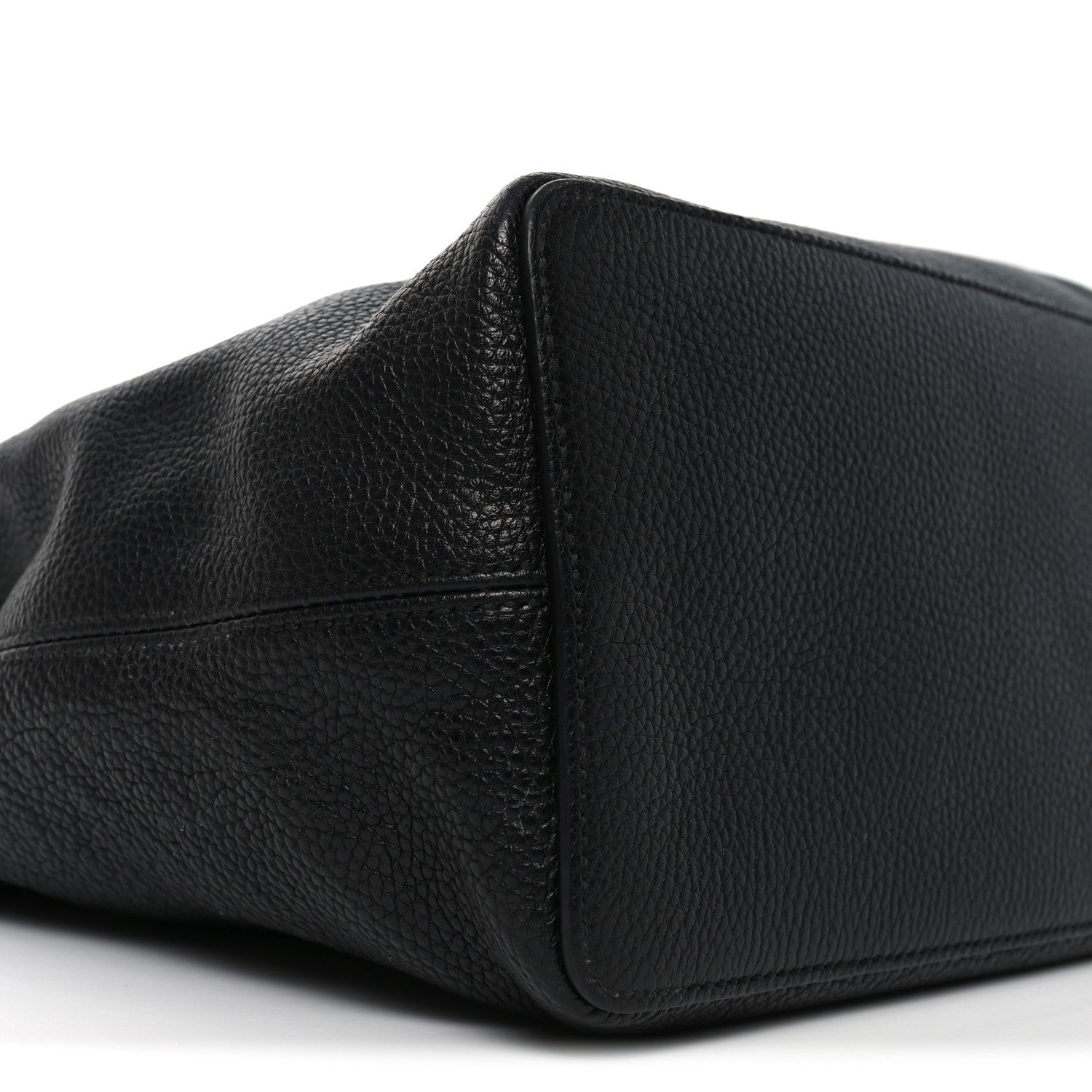 Gucci Pebbled Calfskin Large Soho Hobo Black