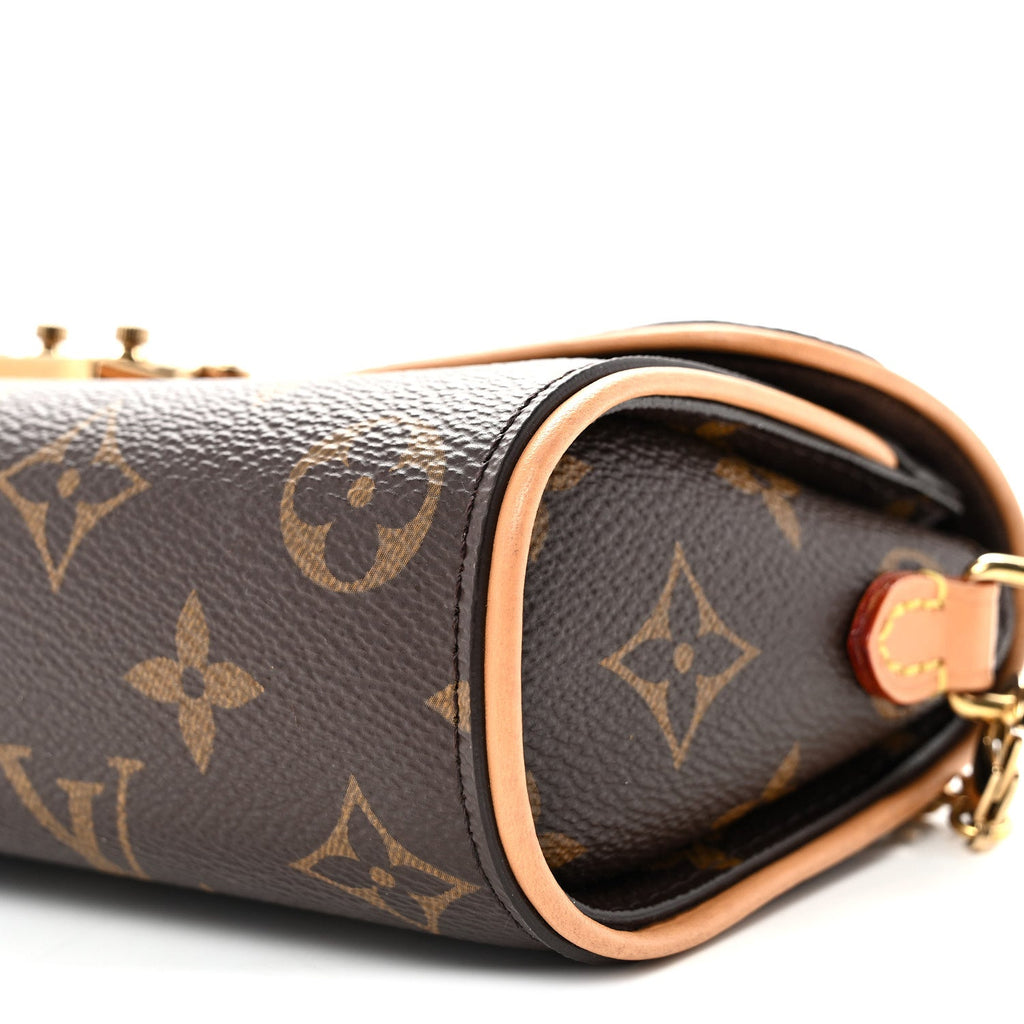 Louis Vuitton Monogram Pochette Camille