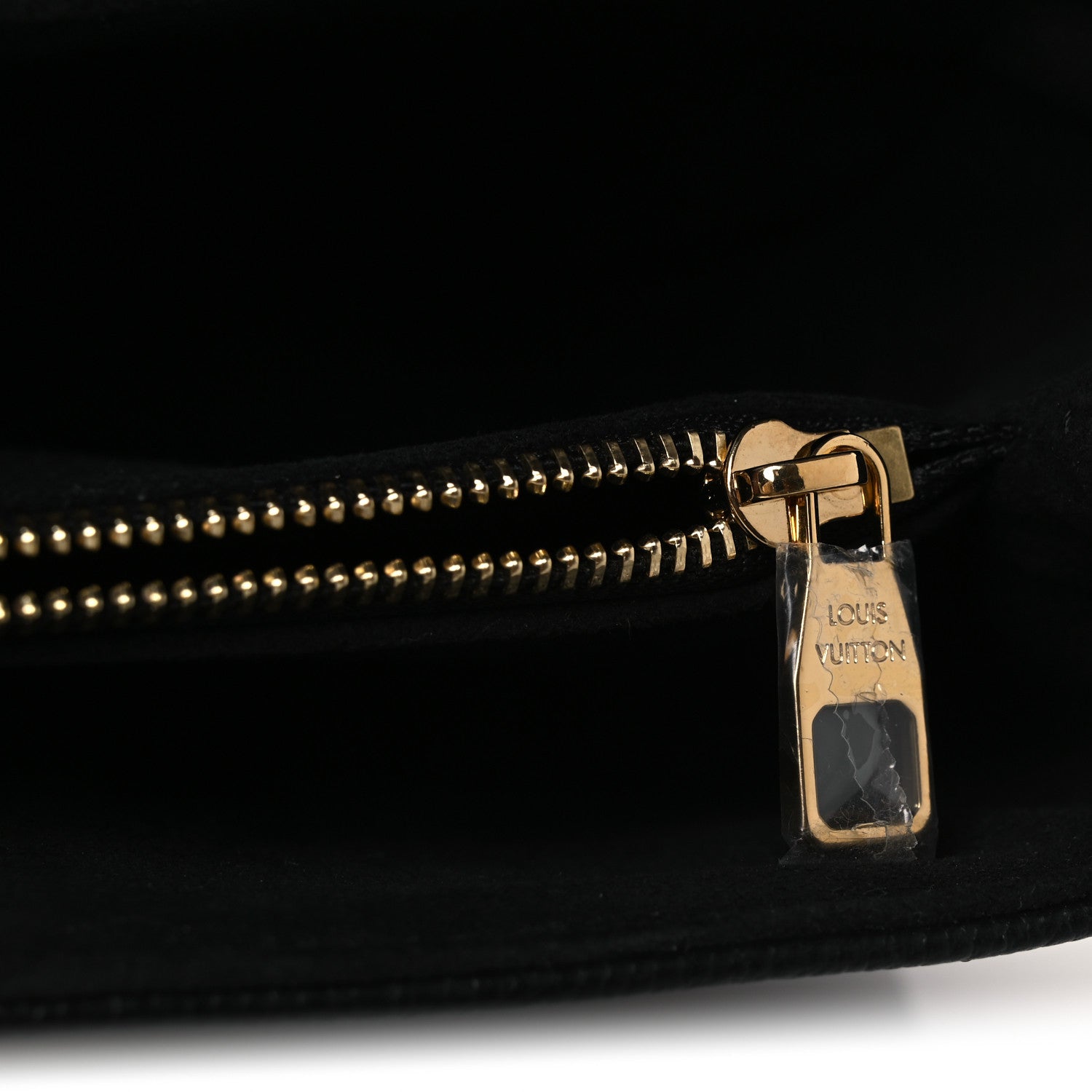 Louis Vuitton Empreinte Pochette Metis East West Black