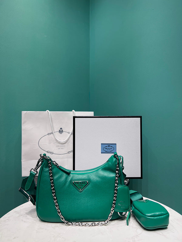 Prada Bags - 095