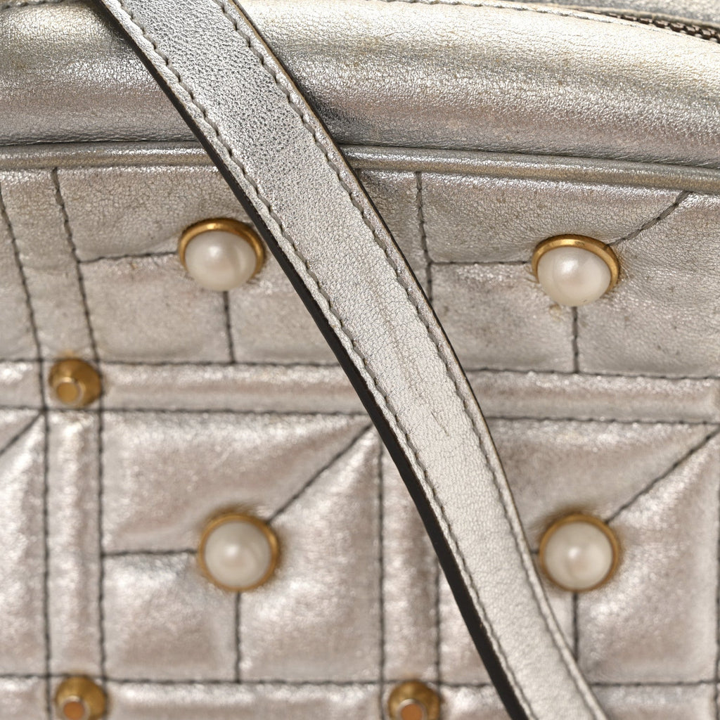 Gucci Metallic Calfskin Matelasse Studded Small Pearly GG Marmont Chain Shoulder Bag Silver