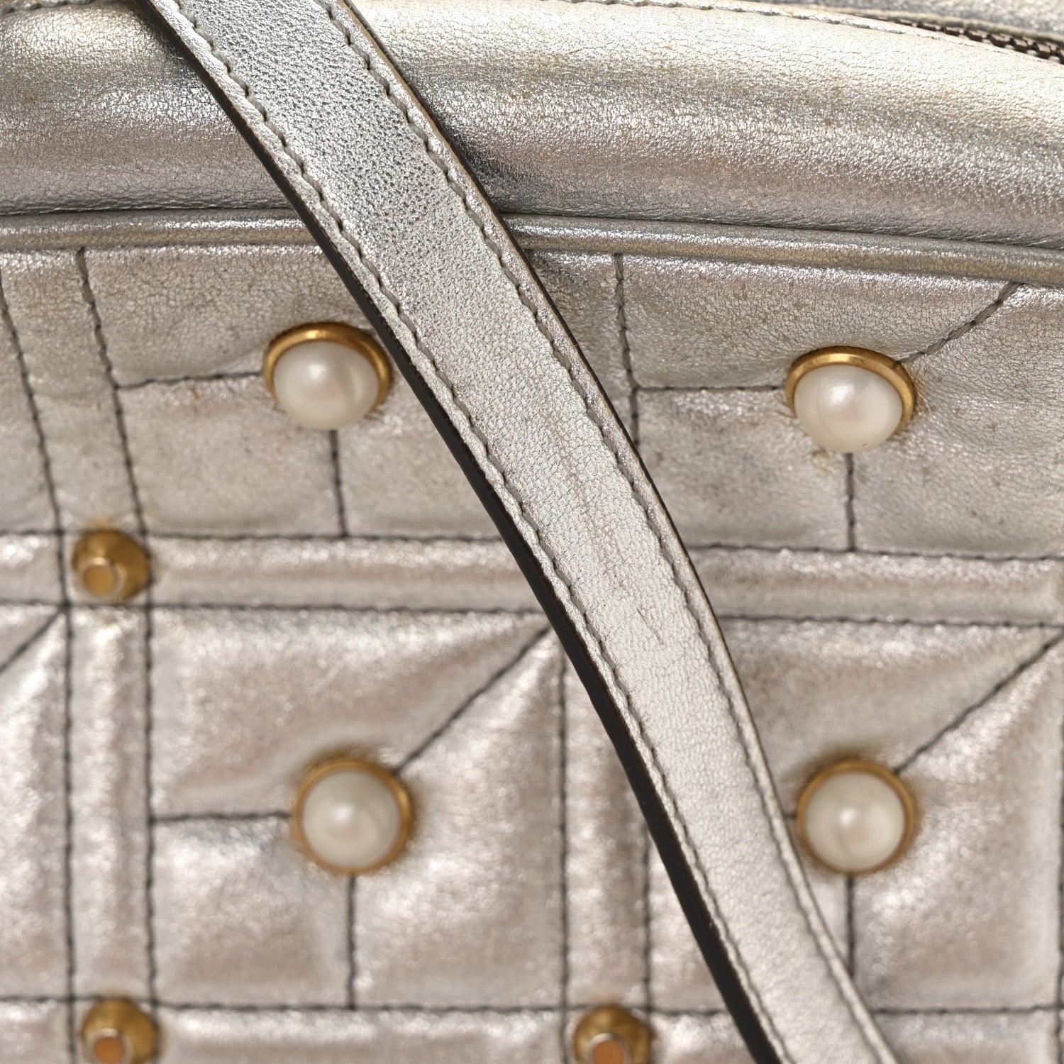 Gucci Metallic Calfskin Matelasse Studded Small Pearly GG Marmont Chain Shoulder Bag Silver