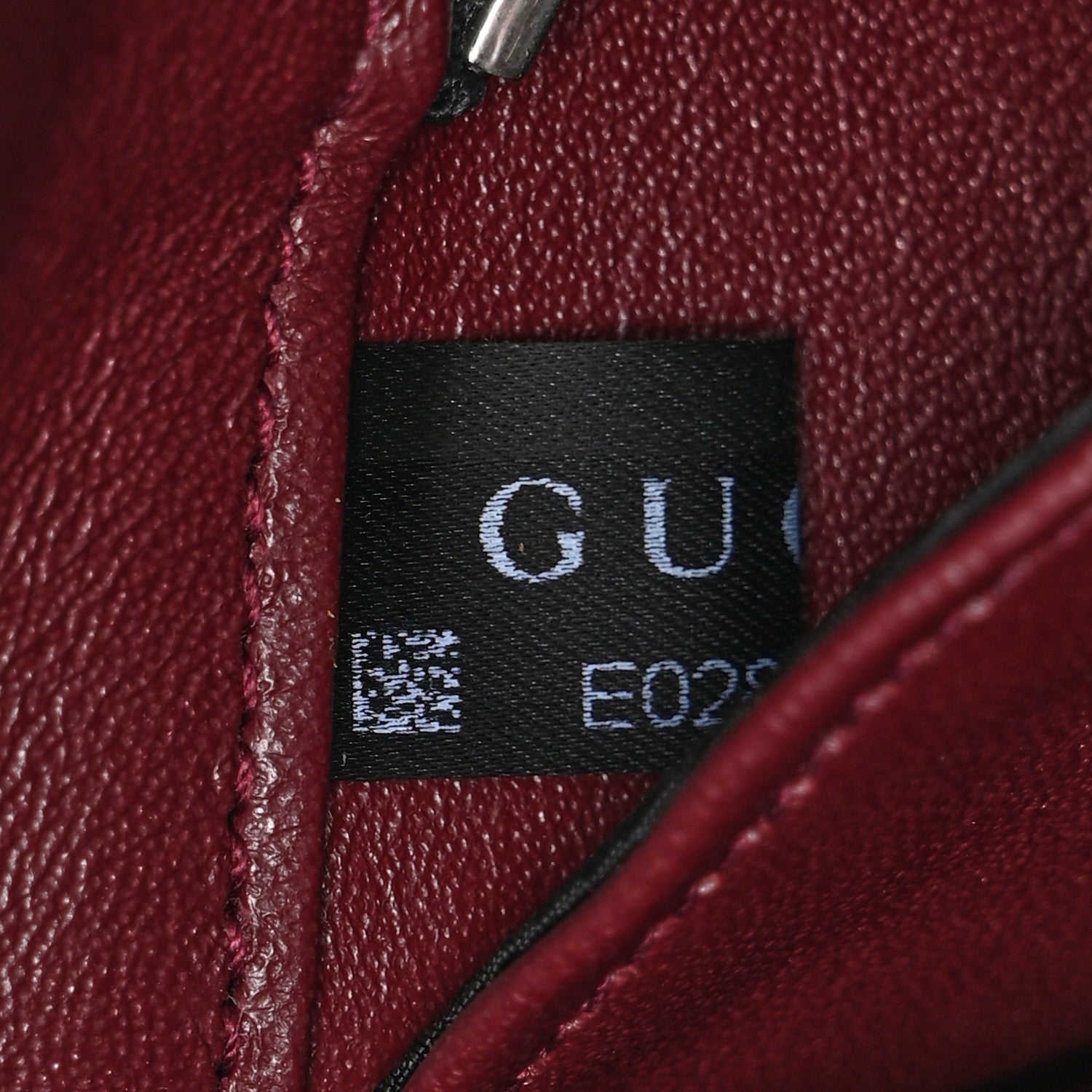 Gucci Grainy Calfskin Medium Zumi Top Handle Bag Black