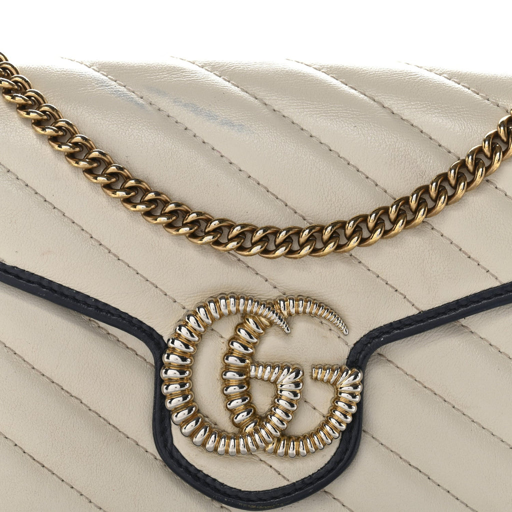Gucci Vintage Effect Calfskin Matelasse Diagonal Torchon GG Marmont Chain Wallet Mystic White Blue Agata