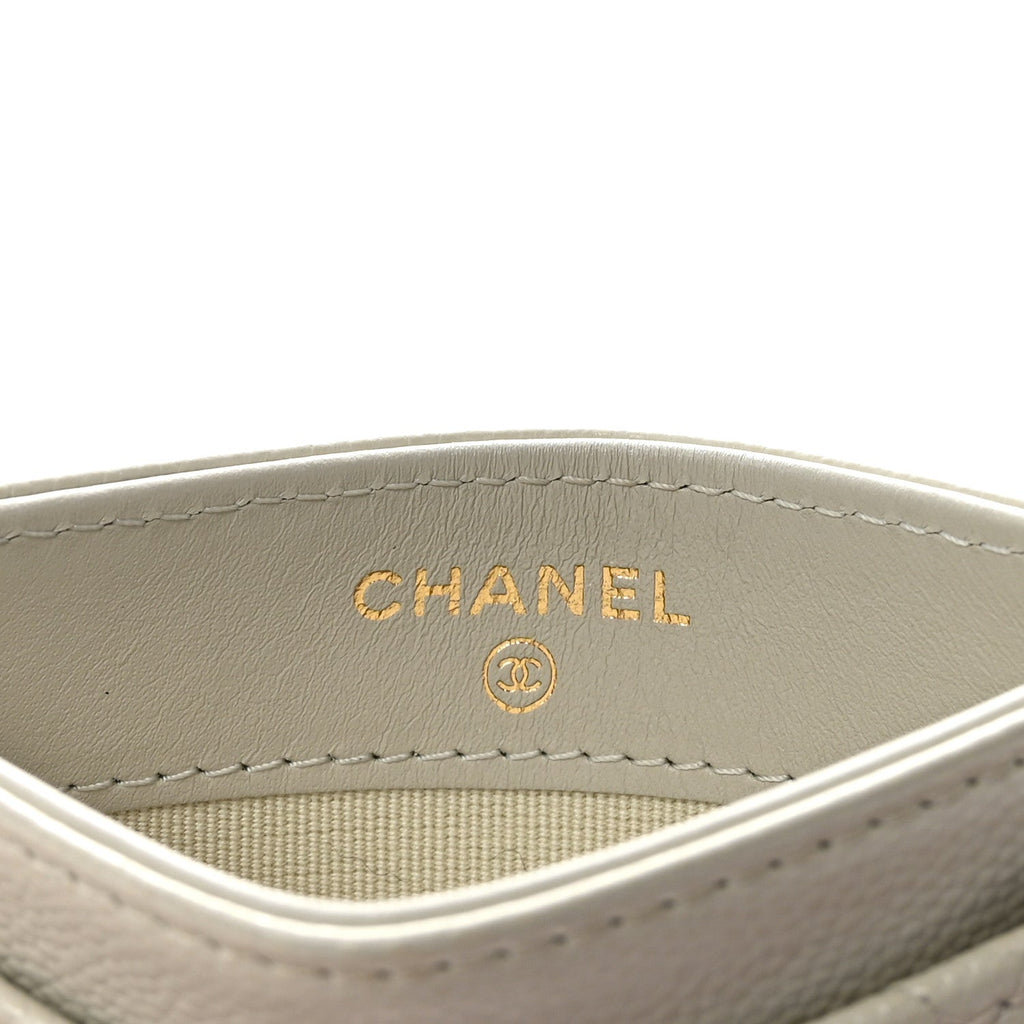 Caviar Quilted Card Holder White