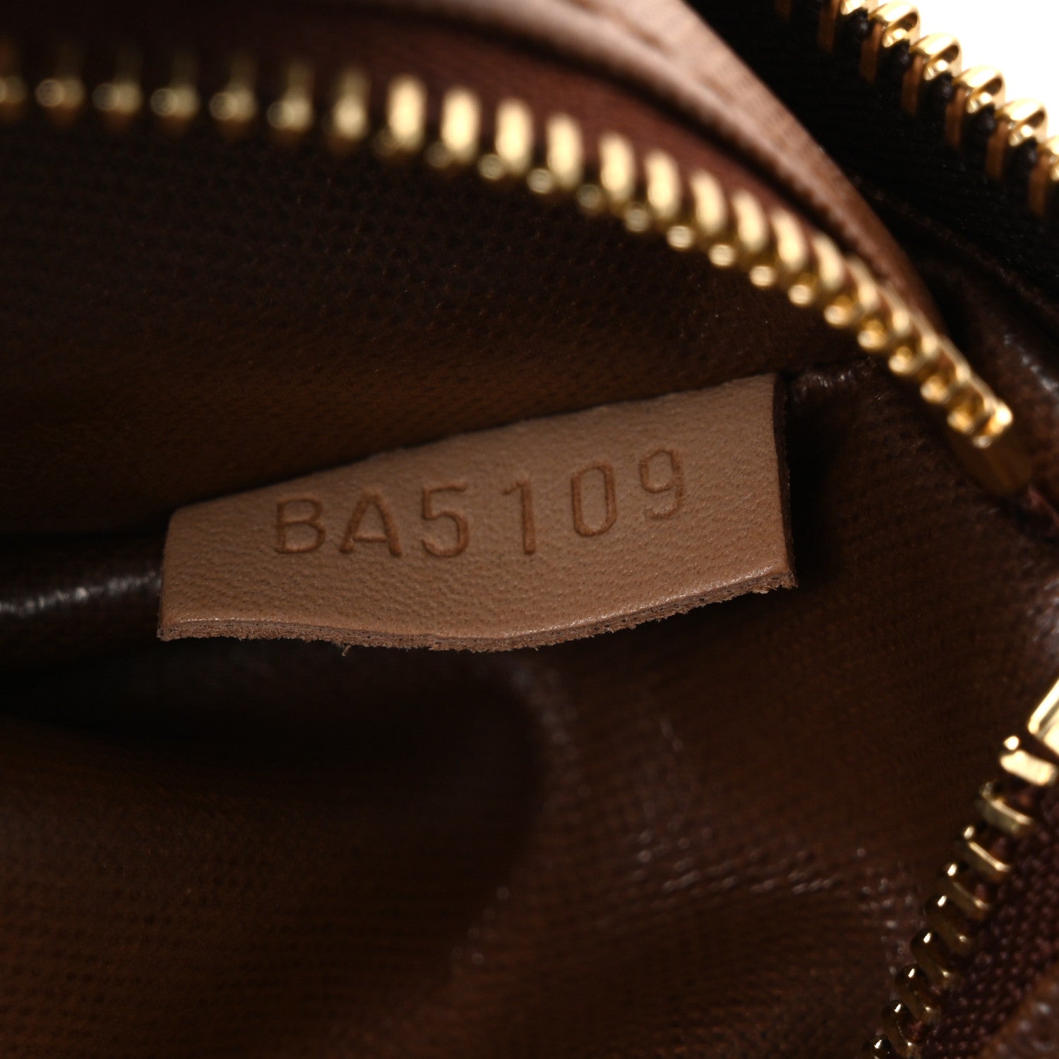 Louis Vuitton Monogram Toiletry Bag 25