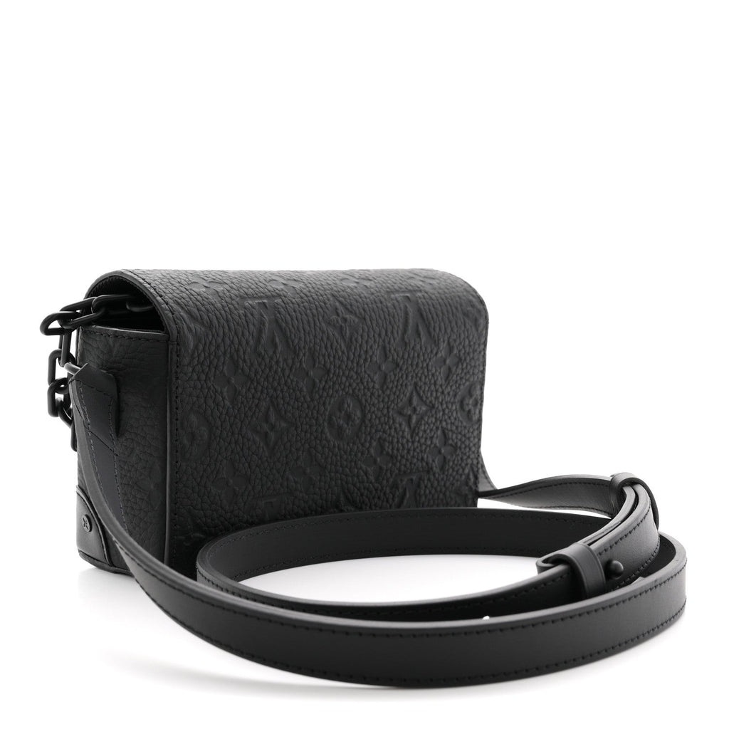 Louis Vuitton Taurillon Monogram Steamer Wearable Wallet Black