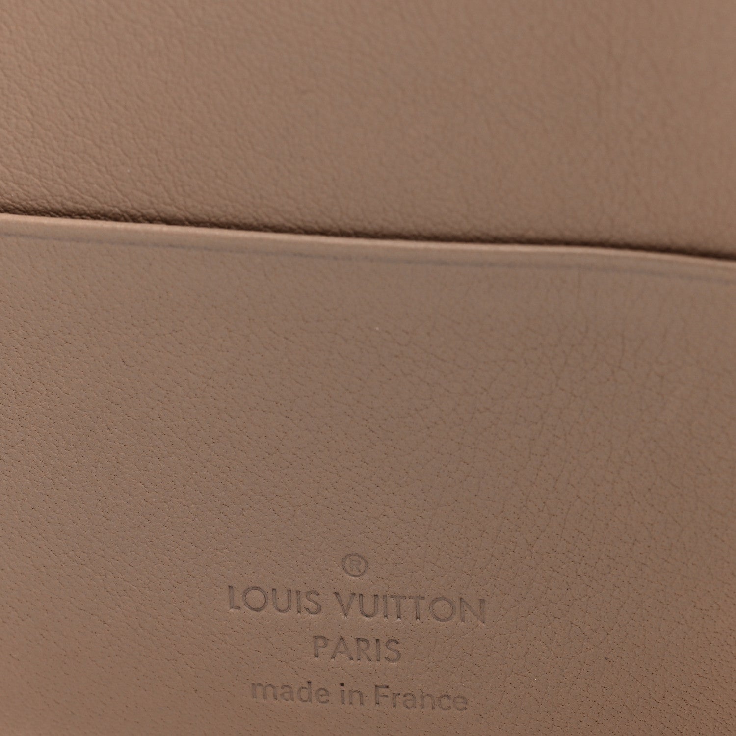 Louis Vuitton Mahina Amelia Wallet Coquille