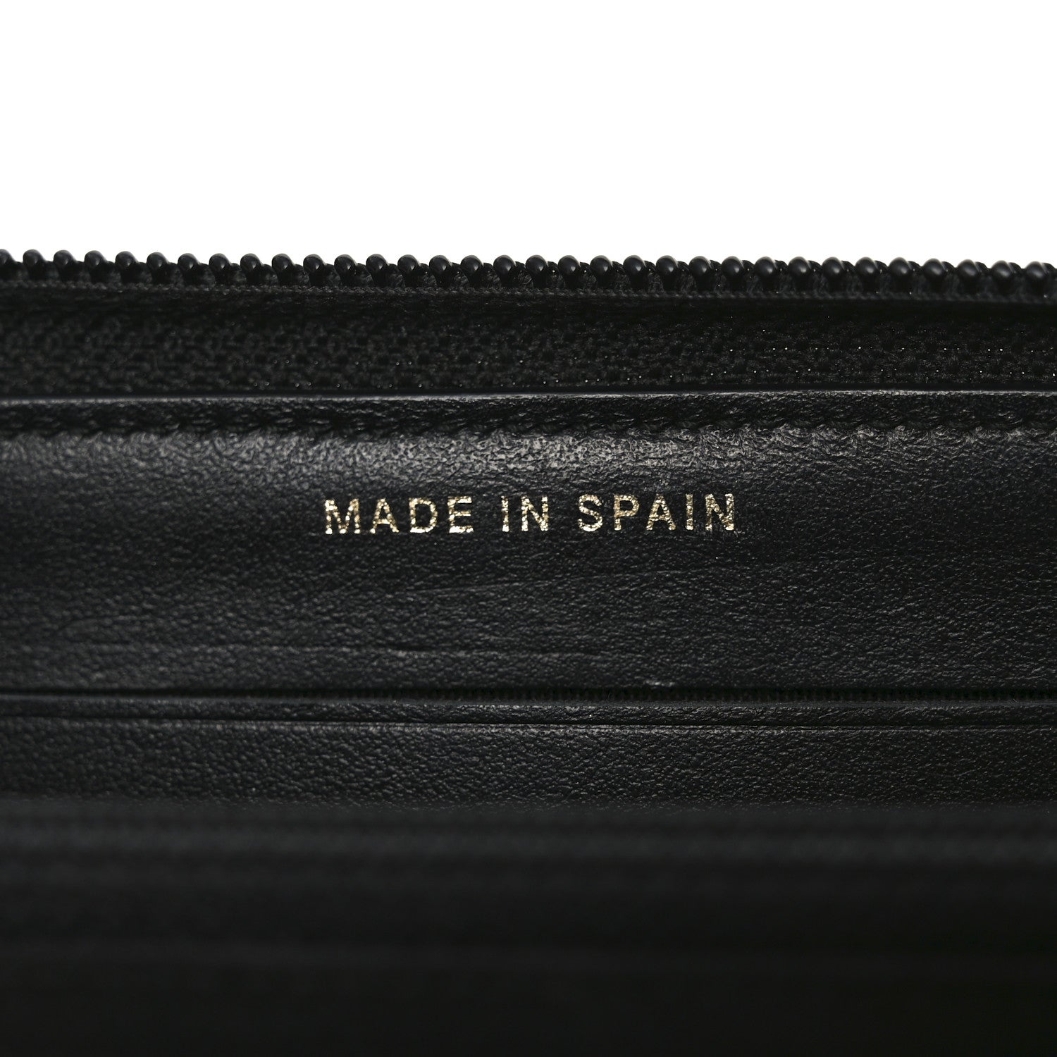 Caviar Quilted Small Boy Zip Around Wallet Black