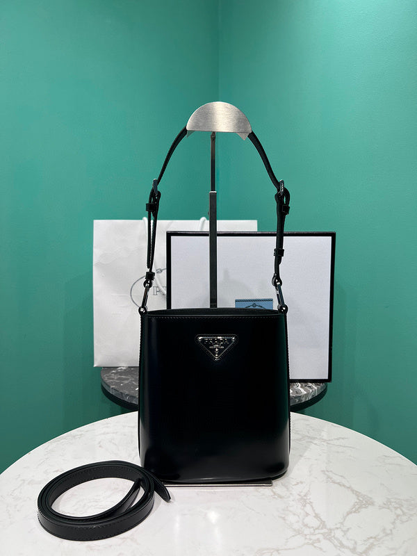 Prada Bags - 3676