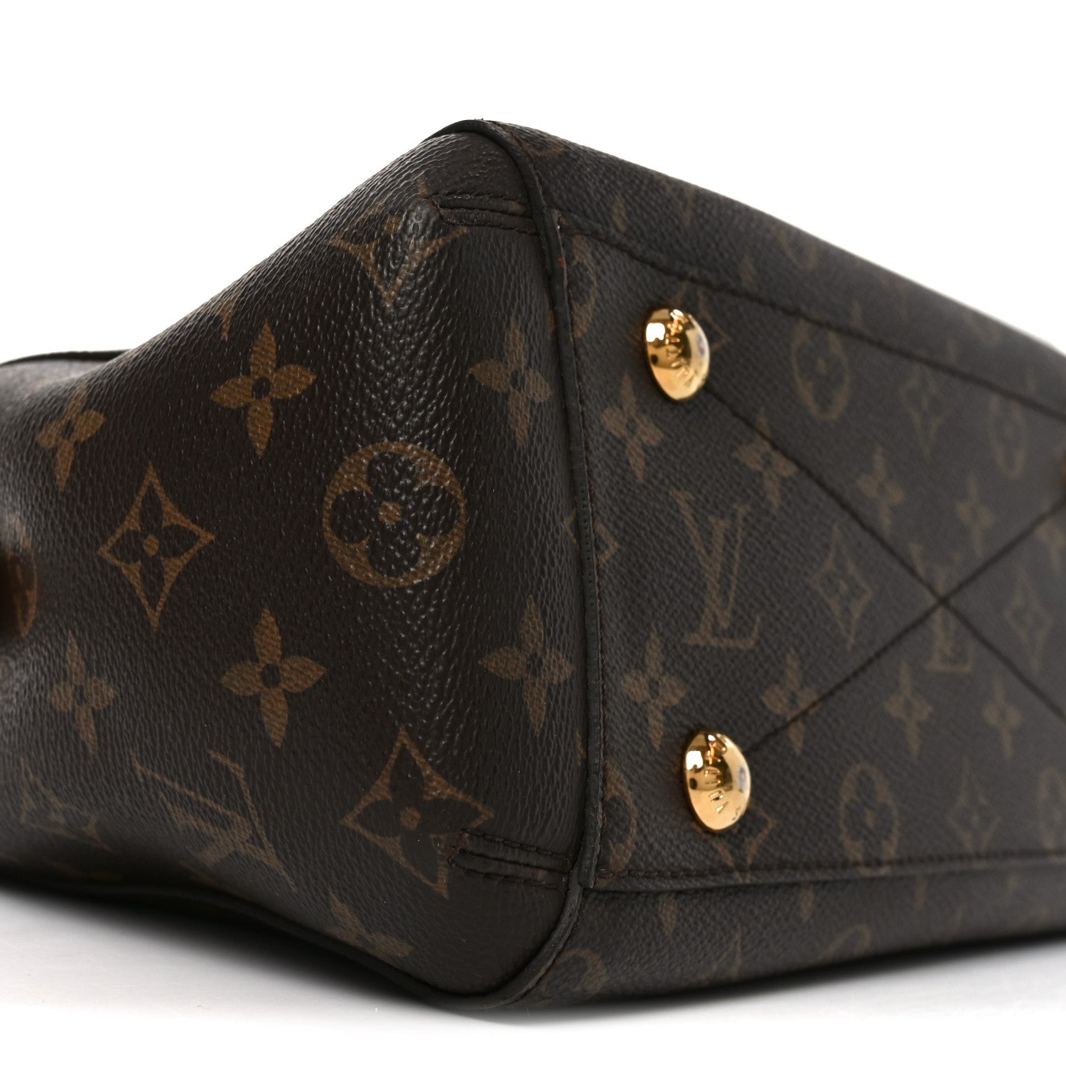 Louis Vuitton Monogram Montaigne BB