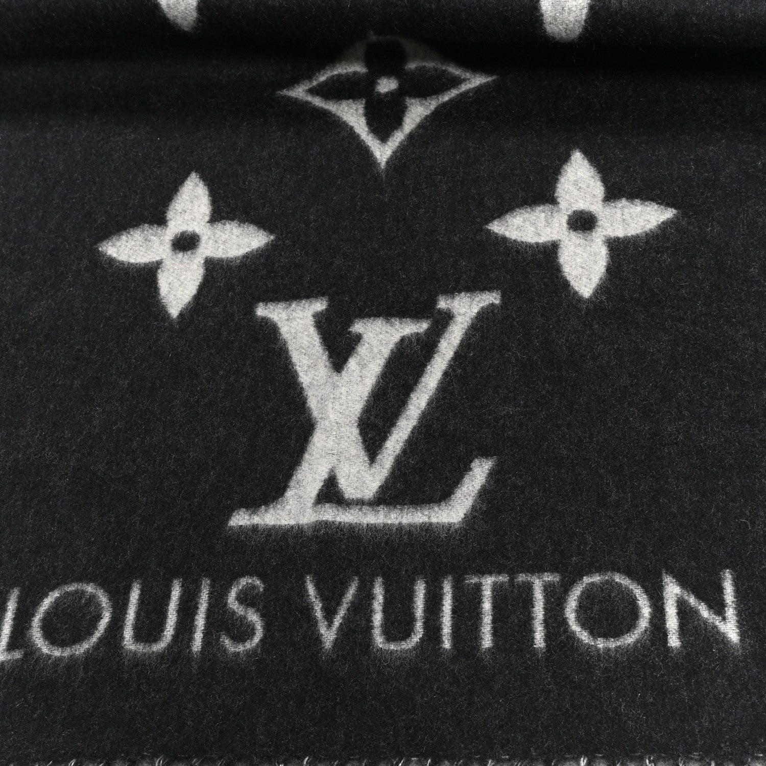 Louis Vuitton Cashmere Monogram Reykjavik Scarf Black
