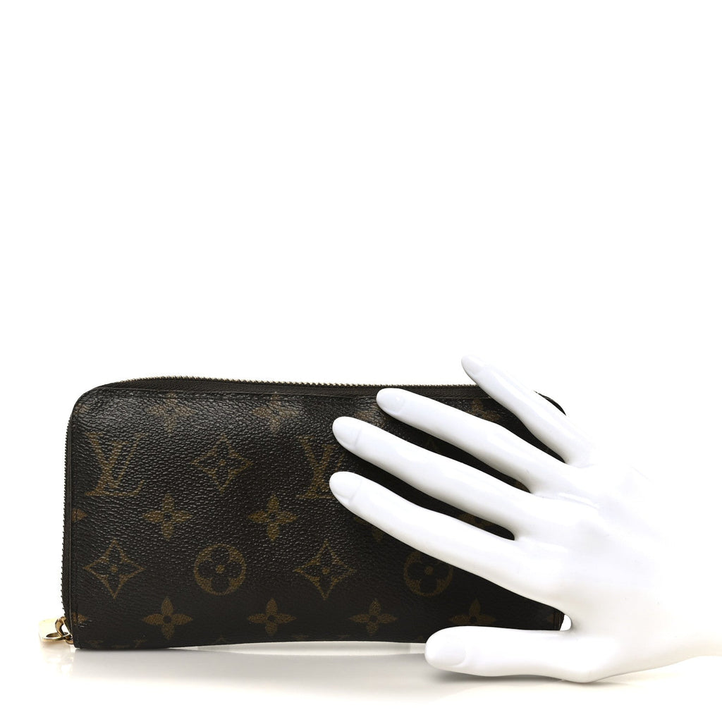 Louis Vuitton Monogram Zippy Wallet