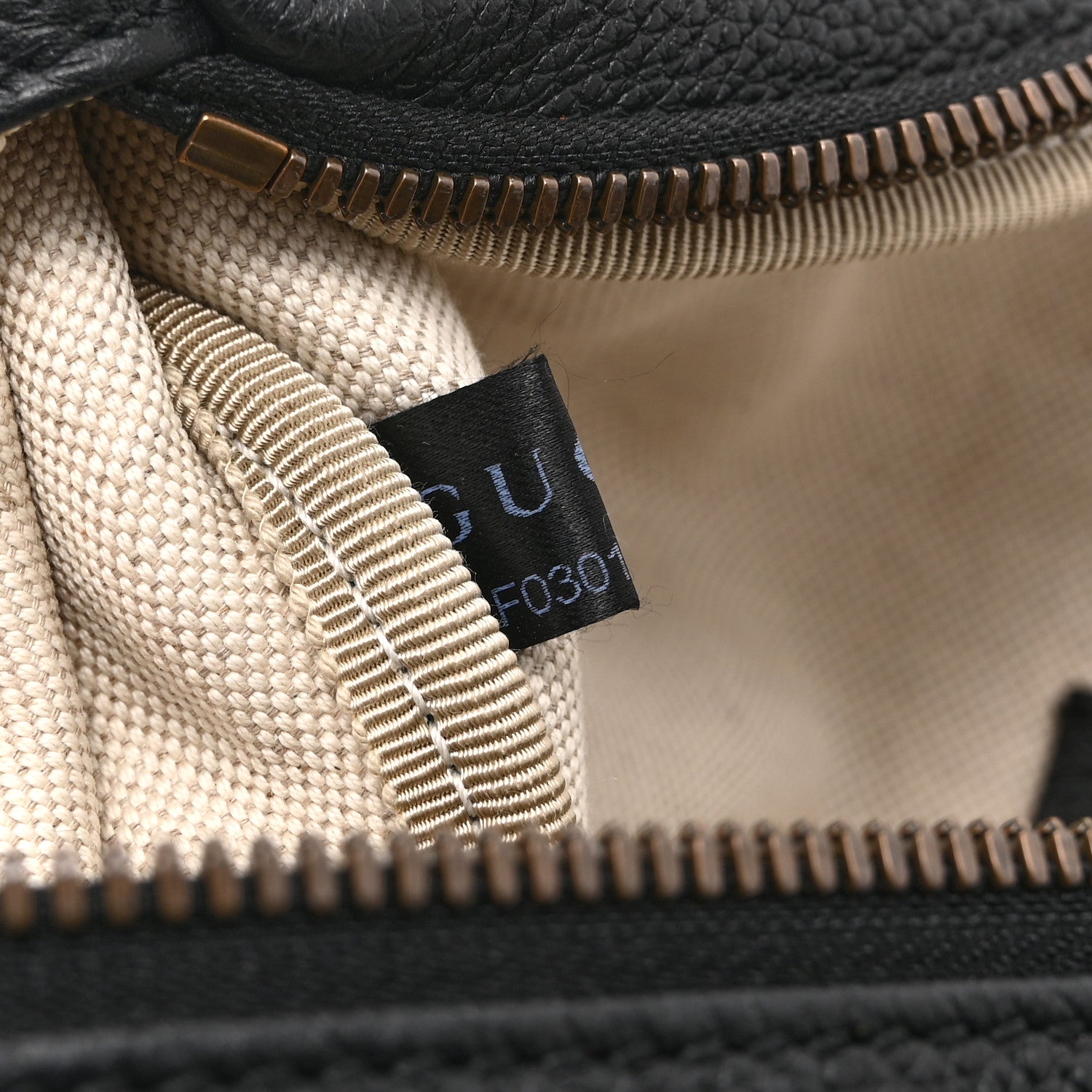 Gucci Grained Calfskin Logo Belt Bag Black