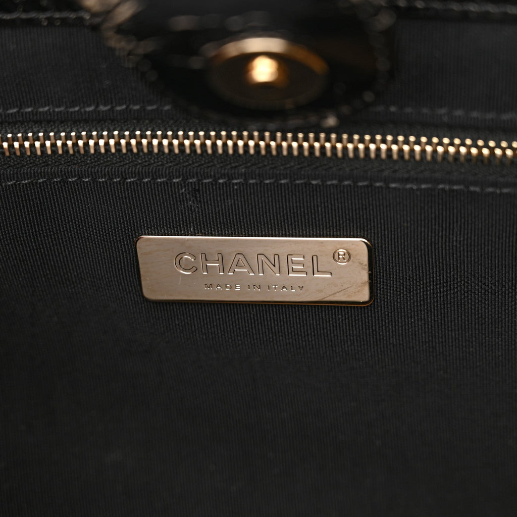 Chanel Shiny Crumpled Sheepskin Shearling CC Mania Tote Bag Black Beige