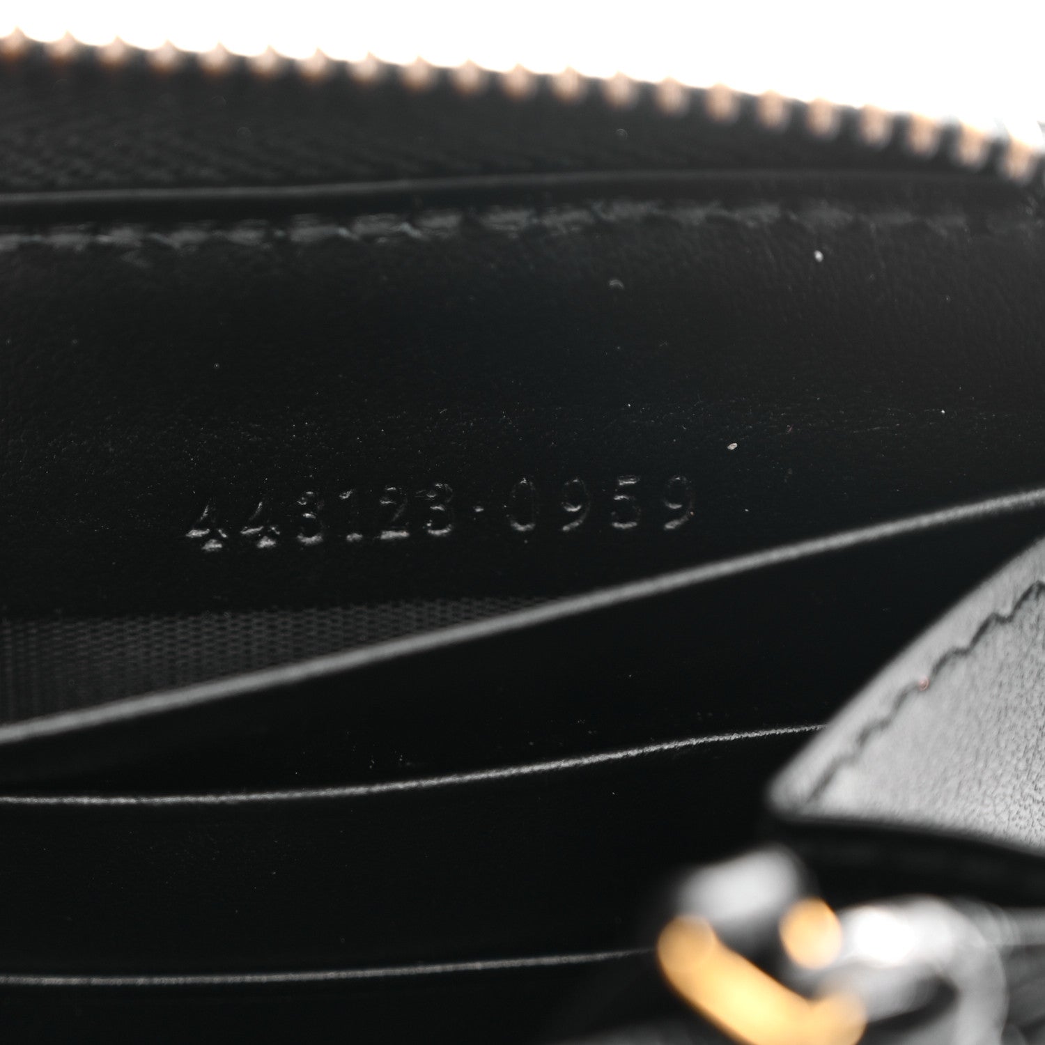Gucci Calfskin Matelasse GG Marmont Zip Around Wallet Black