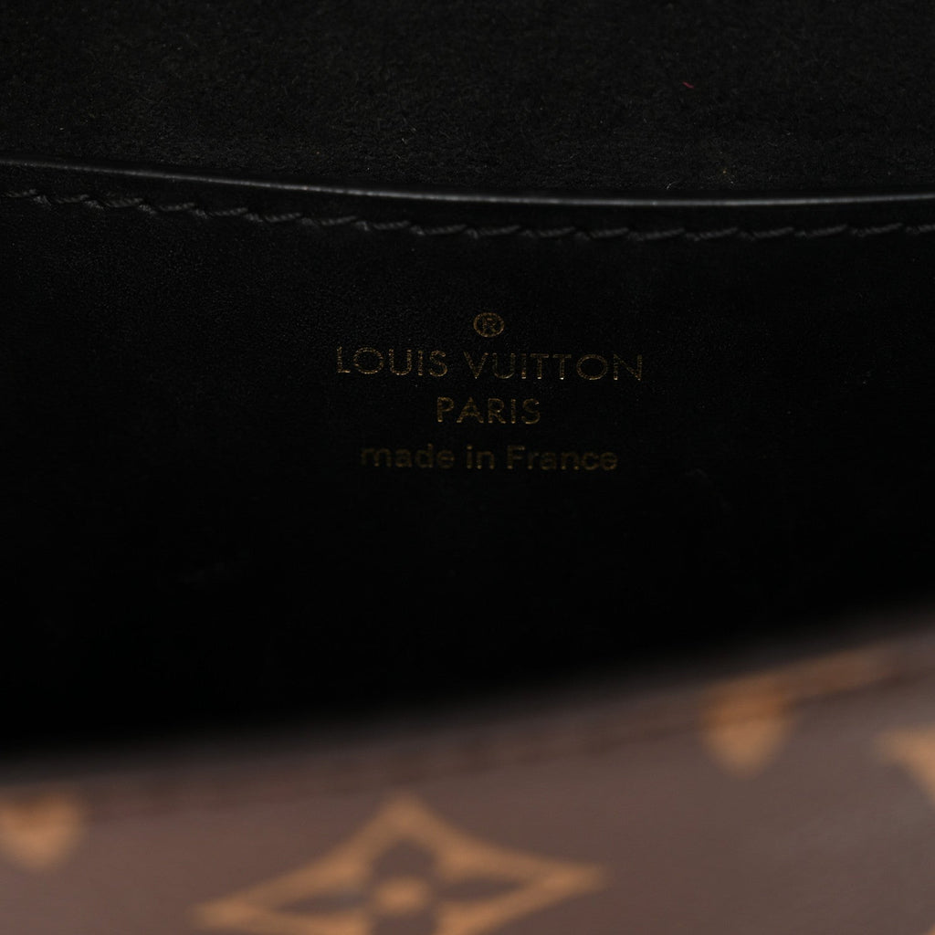 Louis Vuitton Reverse Monogram Tilsitt