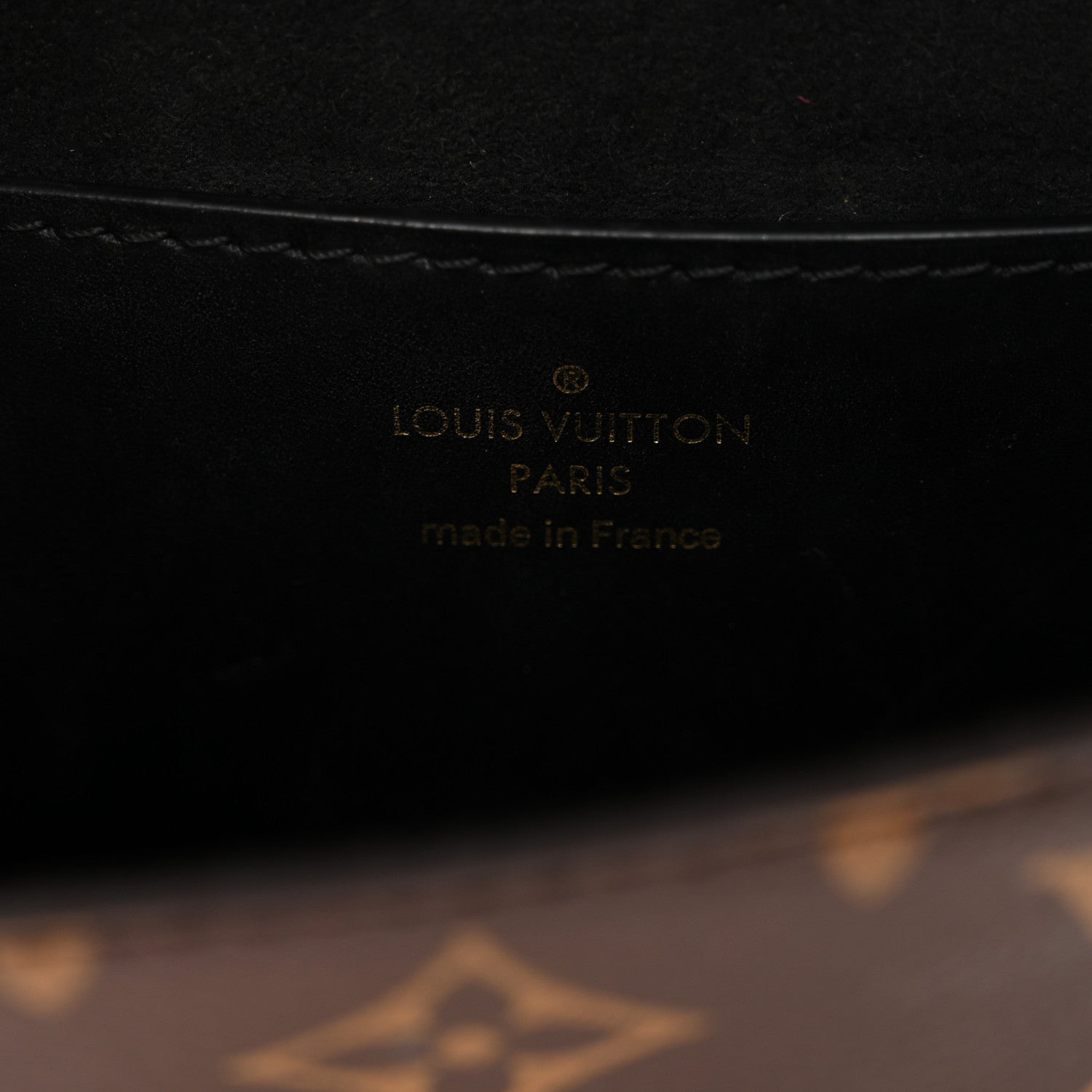 Louis Vuitton Reverse Monogram Tilsitt