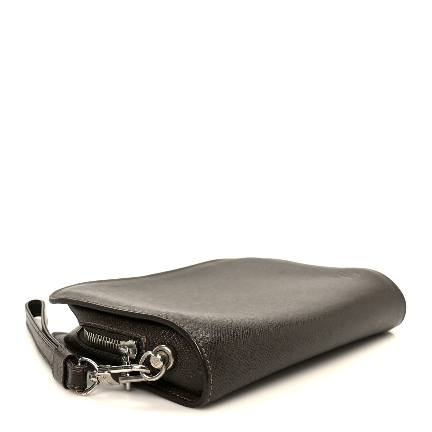 Louis Vuitton Taiga Baikal Pochette Grizzli