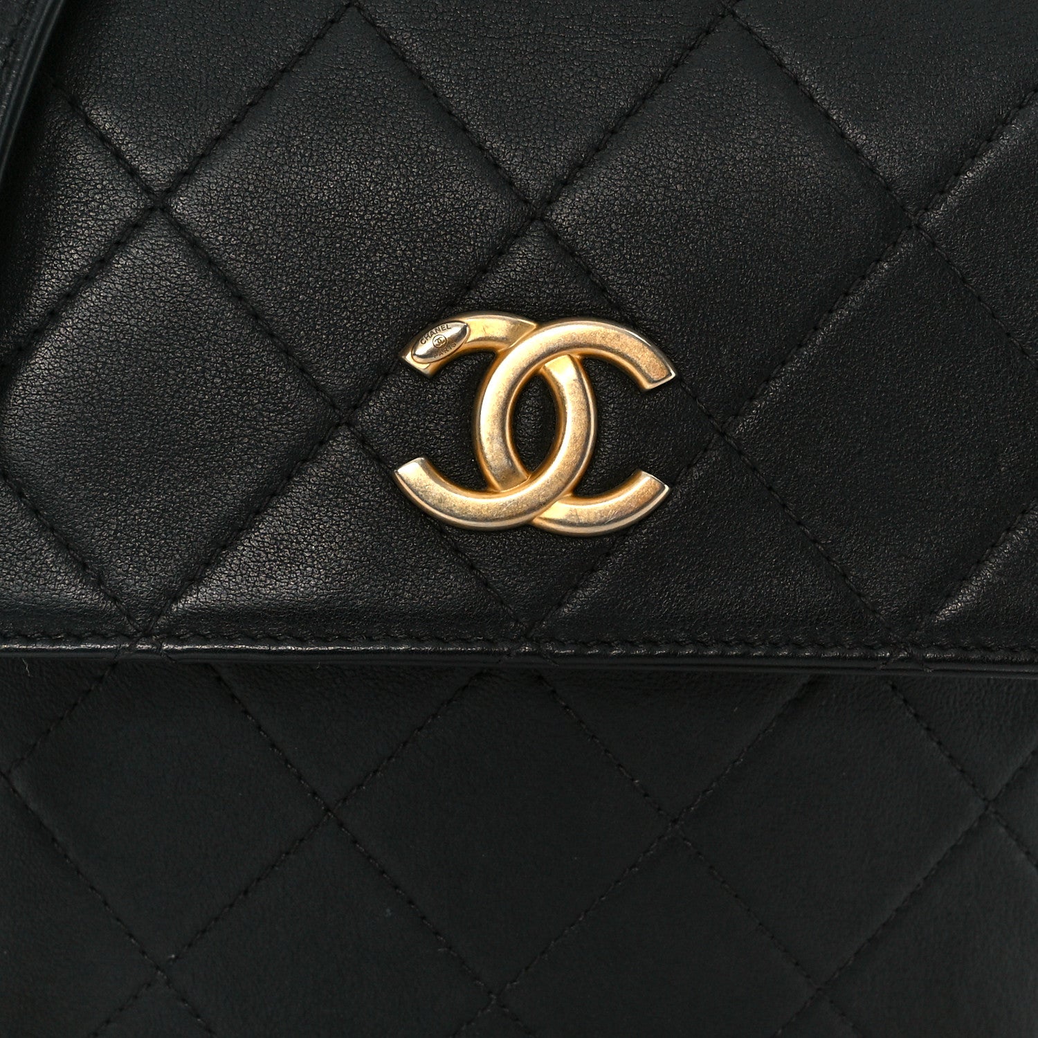 Chanel Calfskin Quilted Pearl Small About Pearls Hobo Bag Black