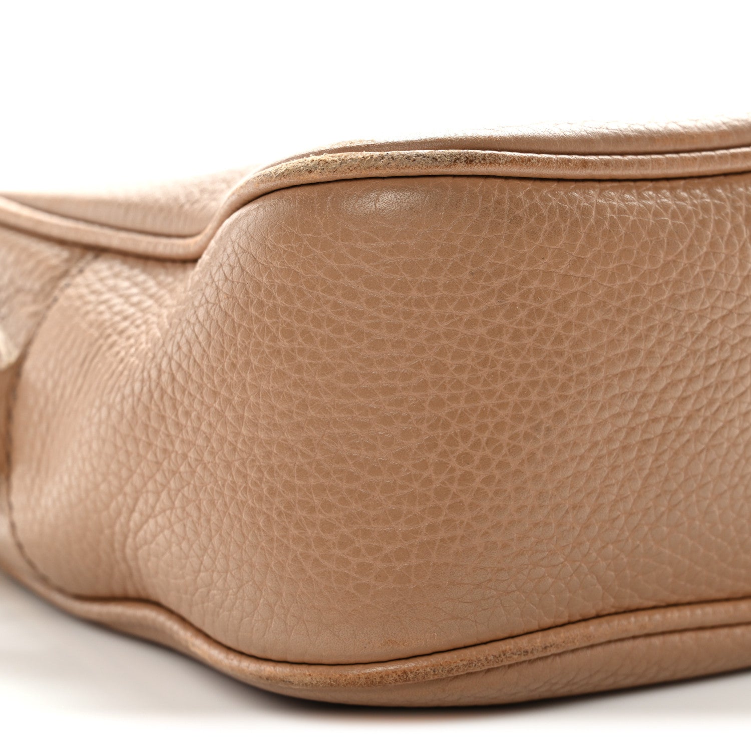 Gucci Pebbled Calfskin Small Soho Disco Bag Camelia