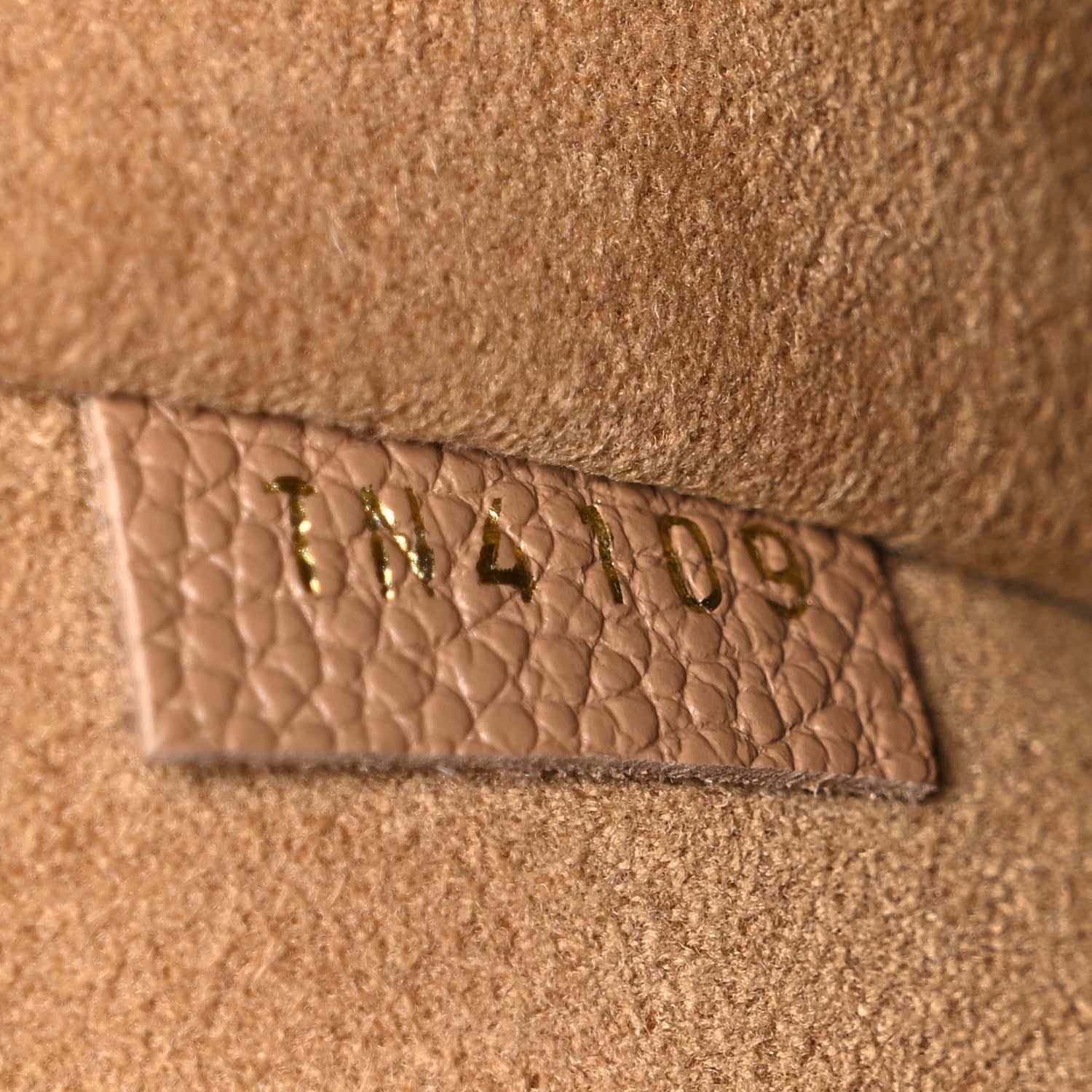 Louis Vuitton Monogram Daily Pouch Sesame