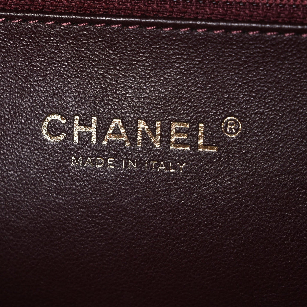 Chanel Caviar Quilted Large CC Filigree Vanity Case Black