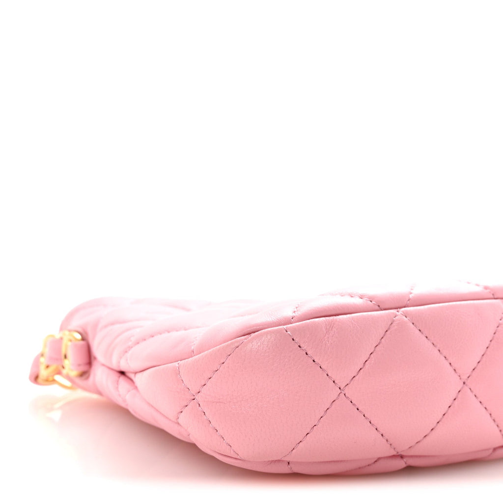Chanel Lambskin Quilted CC Links Hobo Light Pink